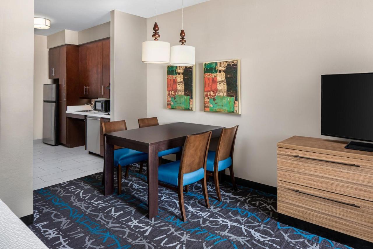 Towneplace Suites By Marriott Биг Спринг Екстериор снимка