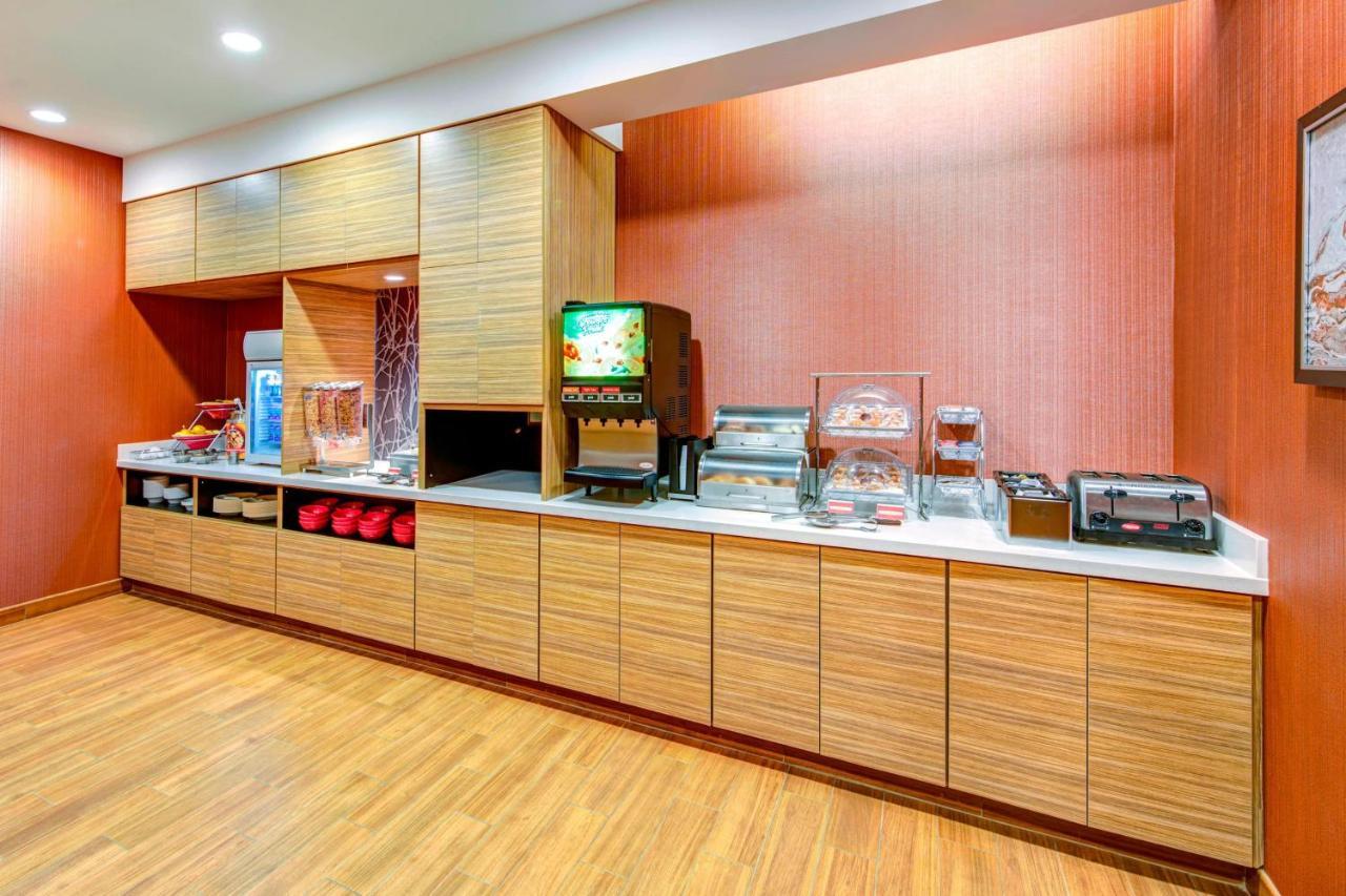 Towneplace Suites By Marriott Биг Спринг Екстериор снимка
